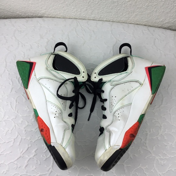 Nike Air Jordan Size 6 Youth Retro Basketball 705417-138 White Verde Sneakers. - Picture 8 of 11